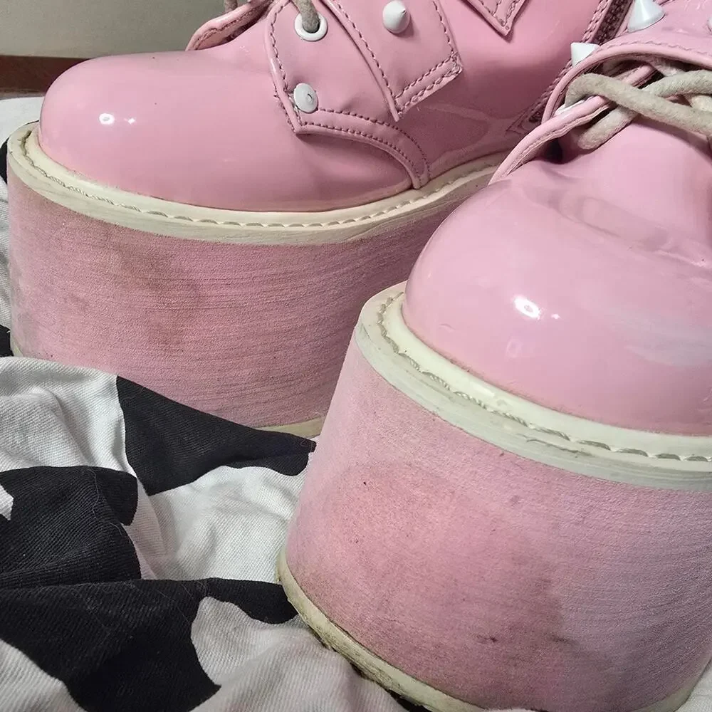 Discontinued demonia cult pink holographic